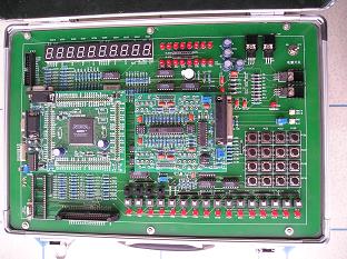 本實驗裝置是在世界銀行貸款招標(biāo)標(biāo)書要求的基礎(chǔ)上設(shè)計并有所突破，廣泛適用于教學(xué)和科研，面向本科教育、研究生教育及科研開發(fā)。